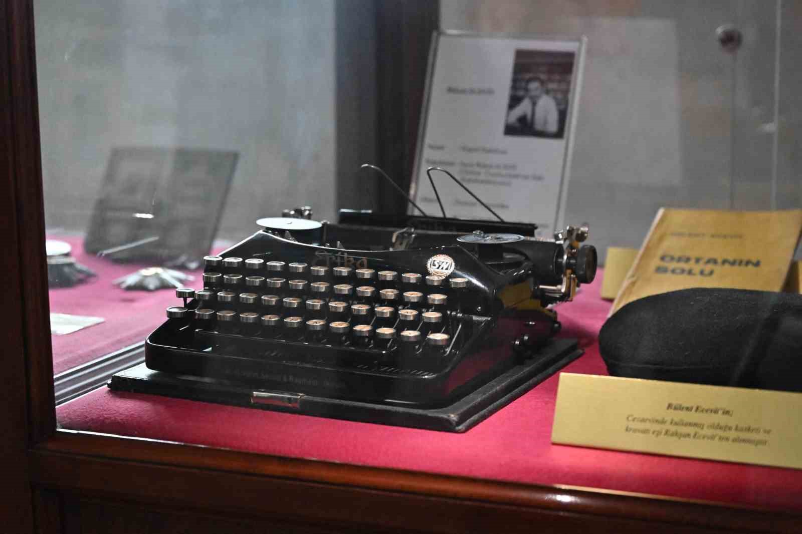 Bülent Ecevit’in 70 yıllık daktilosu, Ulucanlar Cezaevi Müzesi’nde
