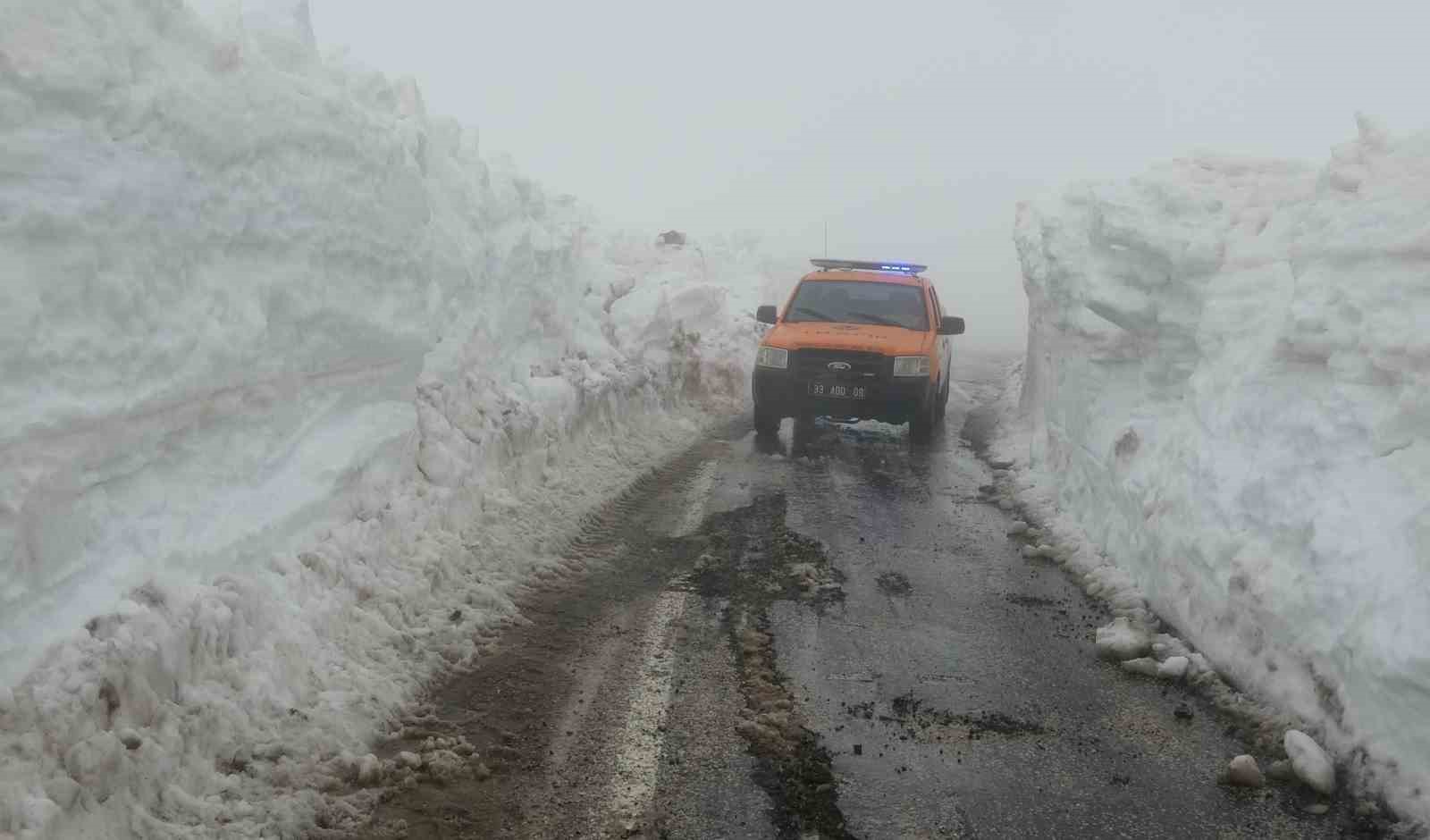 Burası ne Van ne Hakkari: Yaz şehri Mersin’de kar 2 metreyi aştı
