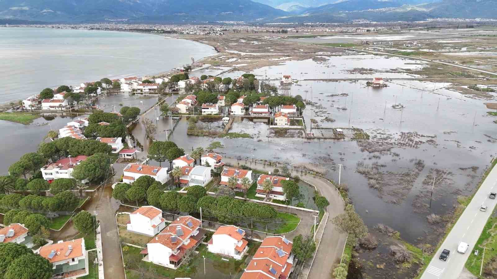 Burası Venedik değil Burhaniye
