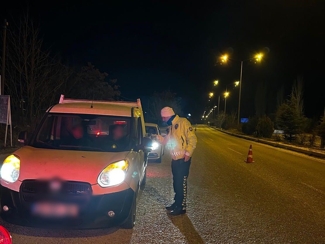 Burdur’da  669 araç ve sürücüsü kontrol edildi
