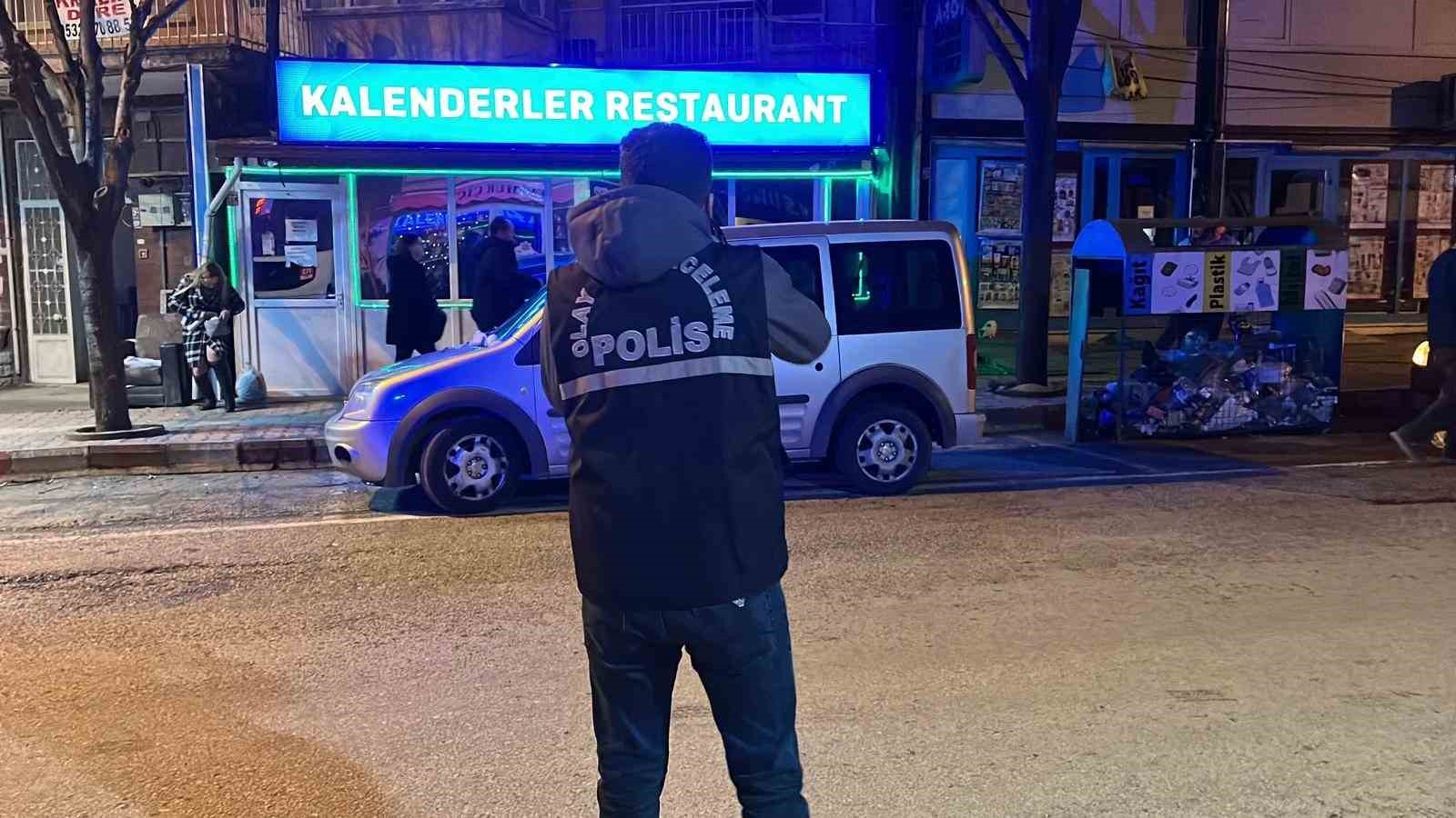 Burdur’da eğlence mekanında çıkan kavgada 2 kişi bıçaklandı
