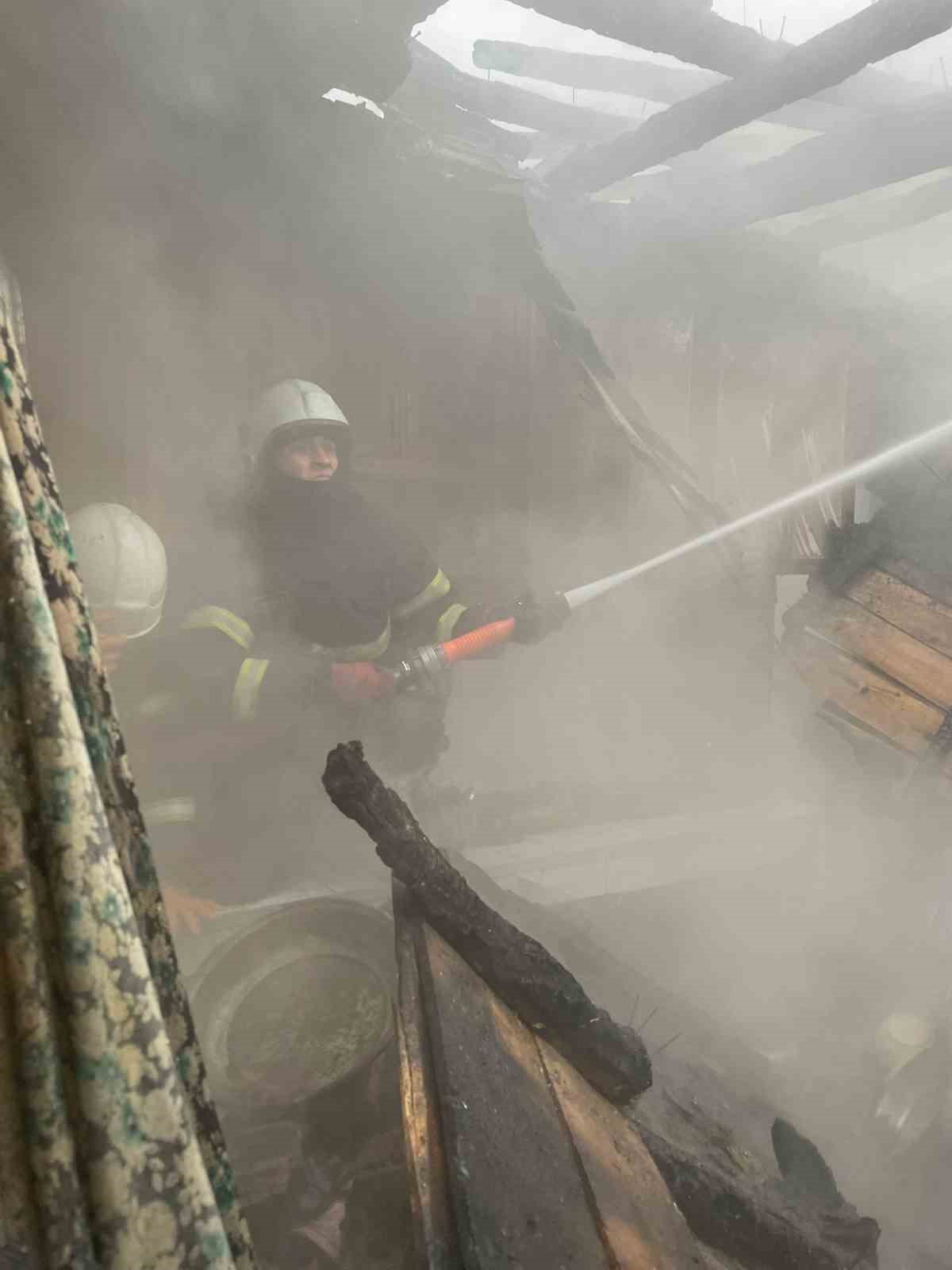 Burdur’da evde yangın paniği
