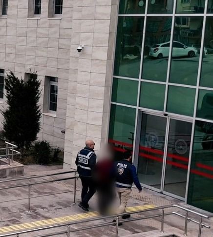 Burdur’da fuhuş operasyonu: 7 kadın kurtarıldı, 2 şahıs tutuklandı
