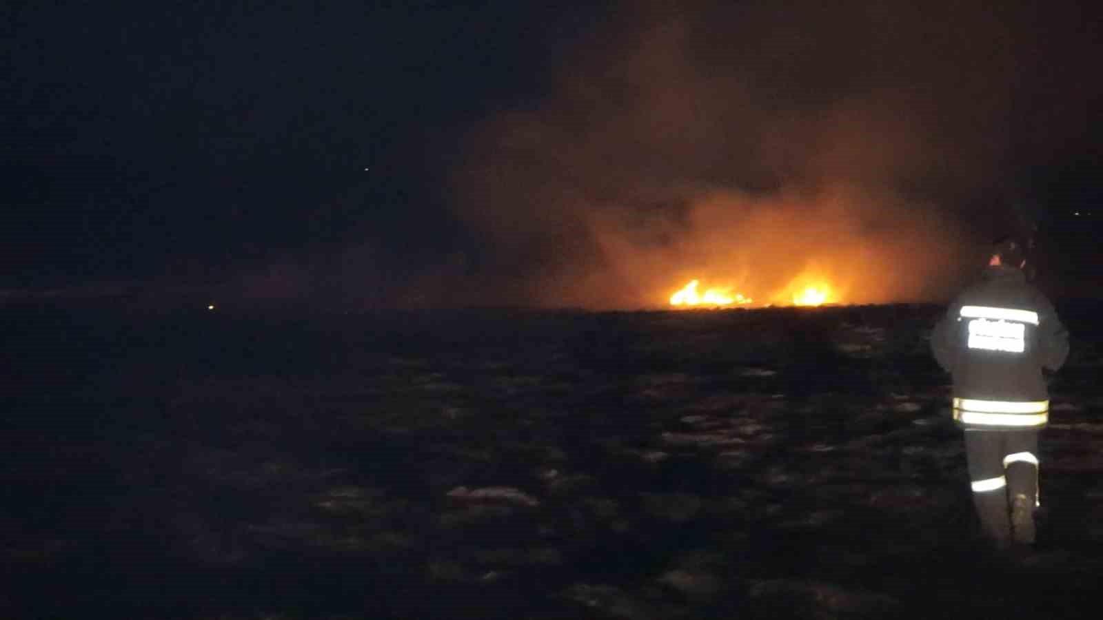 Burdur’da merada korkutan yangın
