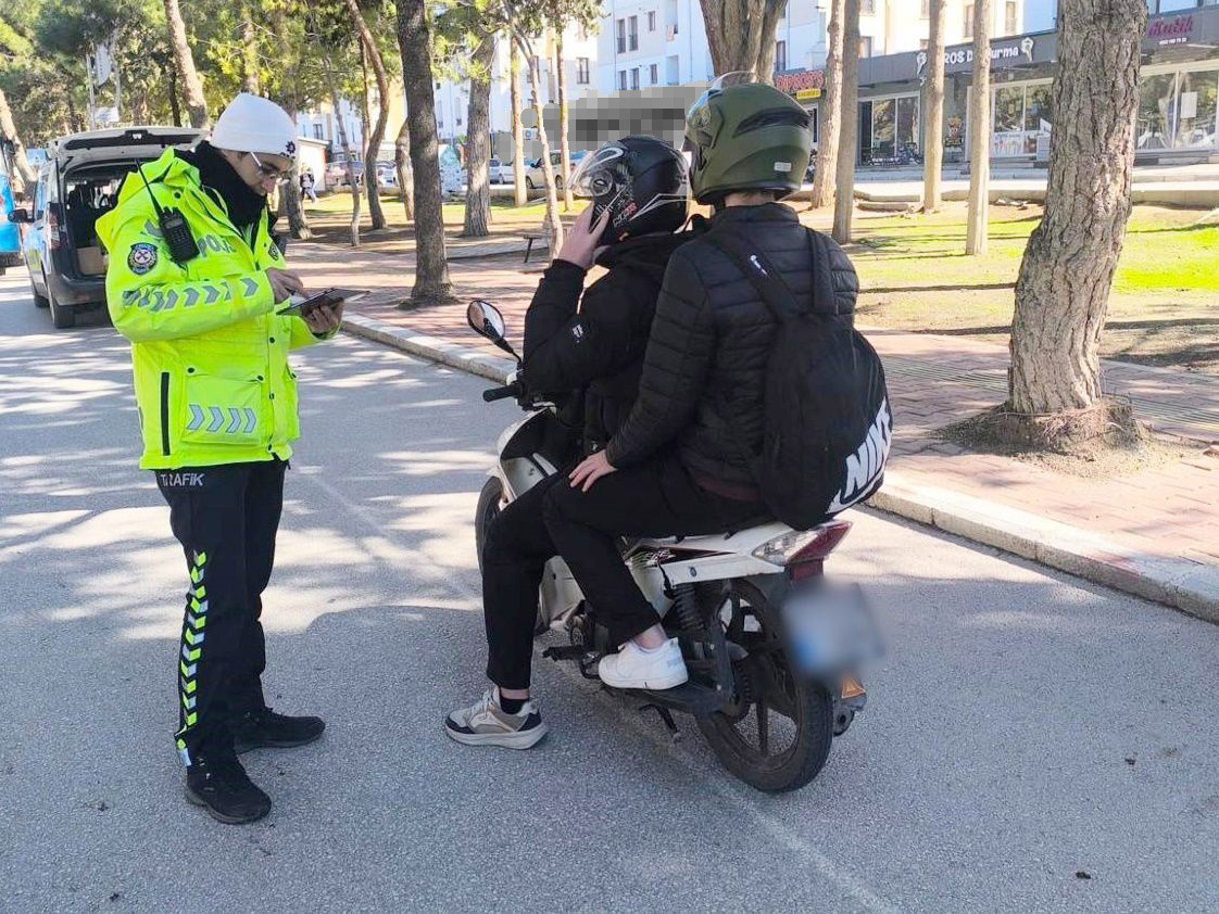 Burdur’da motosiklet denetimi: 226 araç ve sürücüsü kontrol edildi
