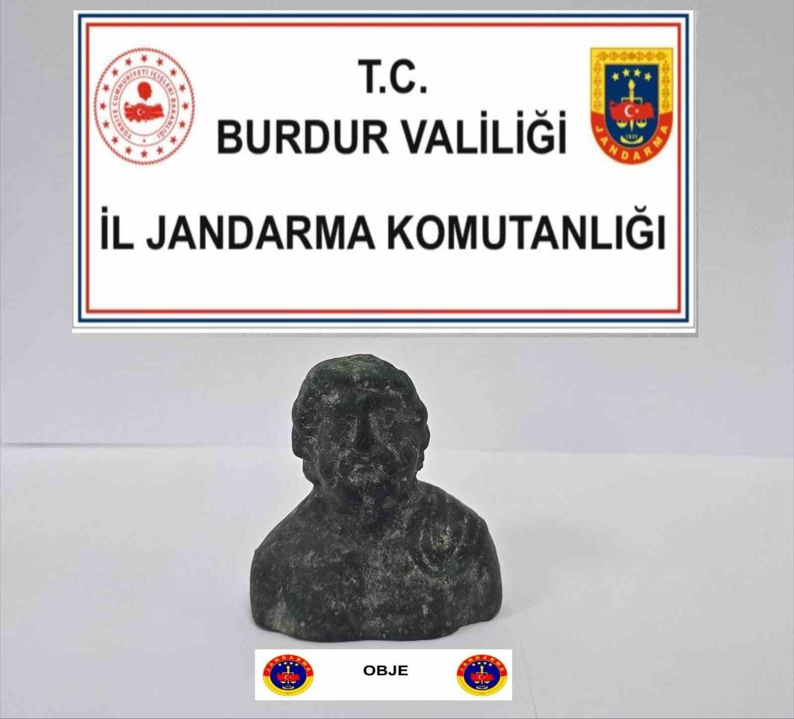 Burdur’da tarihi eser operasyonunda bin 105 sikke ele geçirildi

