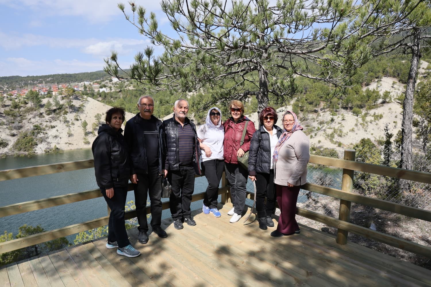 Burdurlu turistler Çameli’nin doğal güzelliklerine hayran kaldı
