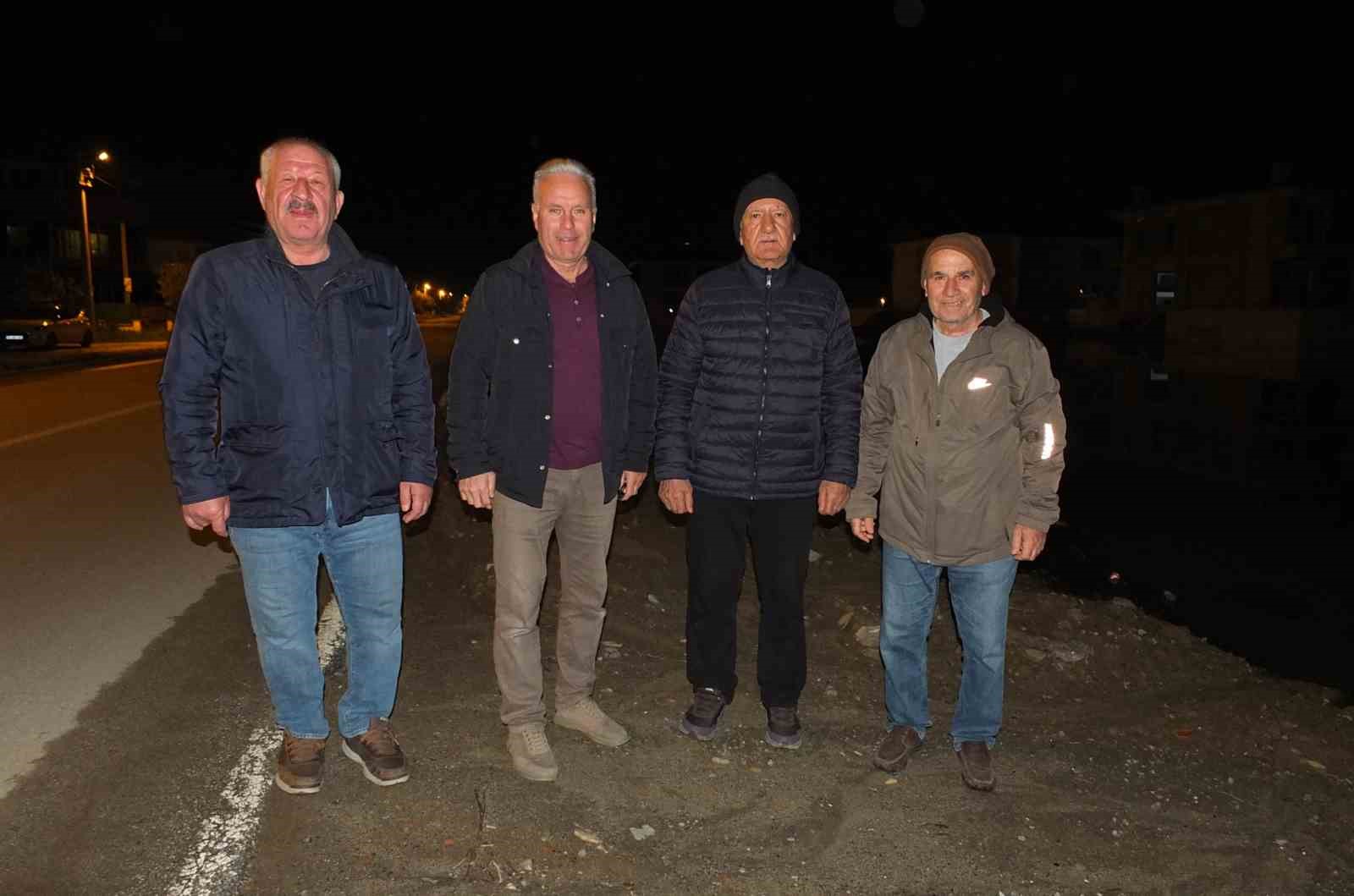 Burhaniye’ de çevre felaketi yaşanıyor
