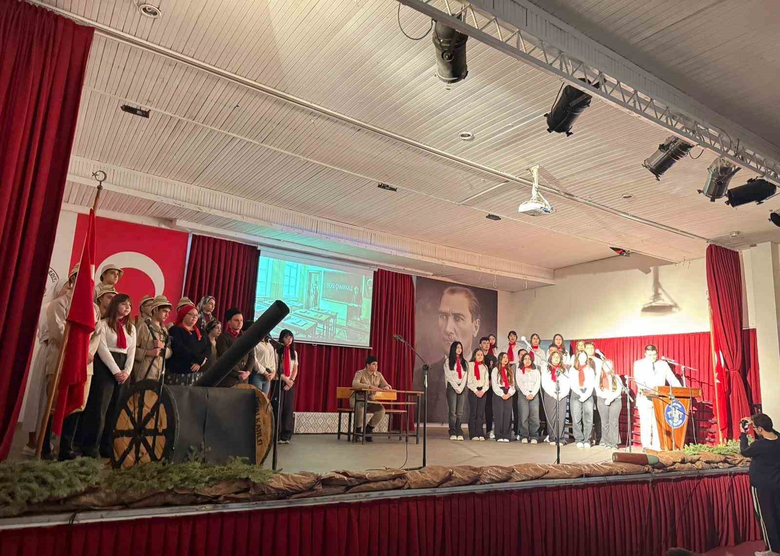 Burhaniye’de 18 Mart Çanakkale Zaferi ve Şehitleri Anma Günü kutlandı
