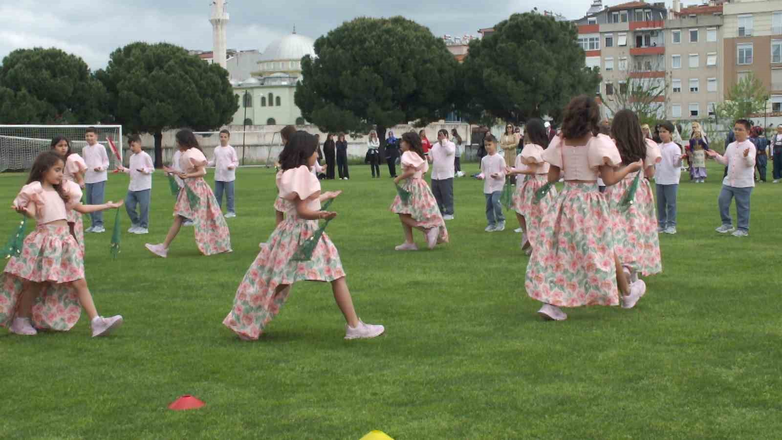 Burhaniye’de 23 Nisan coşkuyla kutlandı
