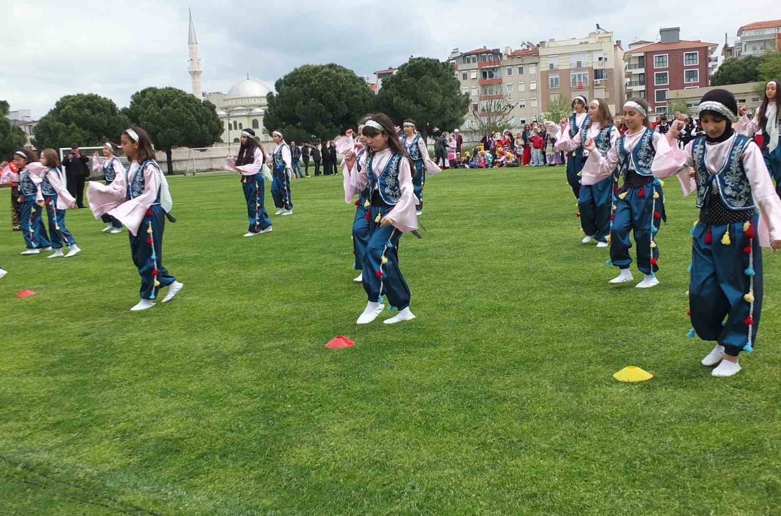 Burhaniye’de 23 Nisan coşkuyla kutlandı
