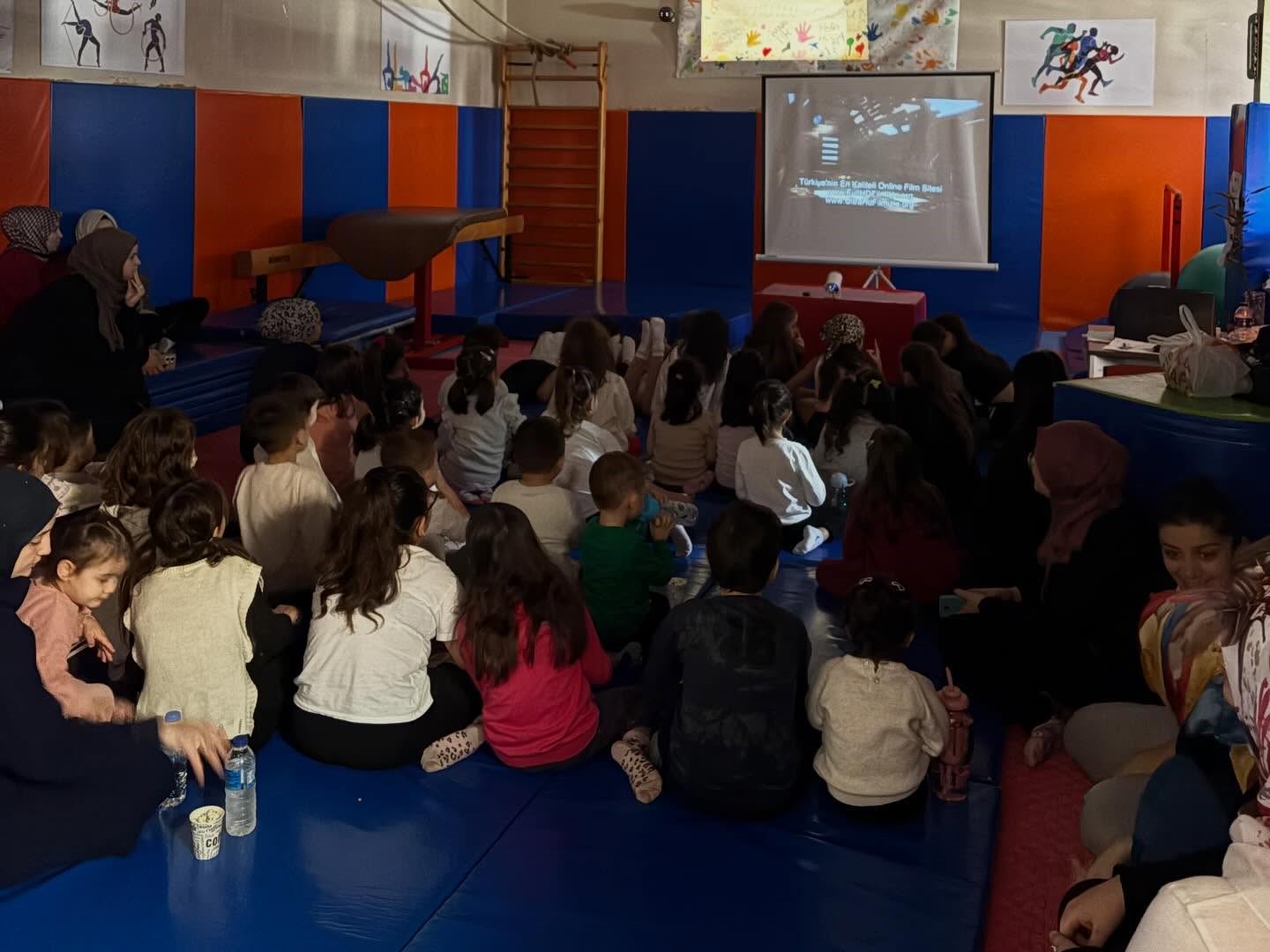 Burhaniye’de anne ve çocukları sporda buluştu
