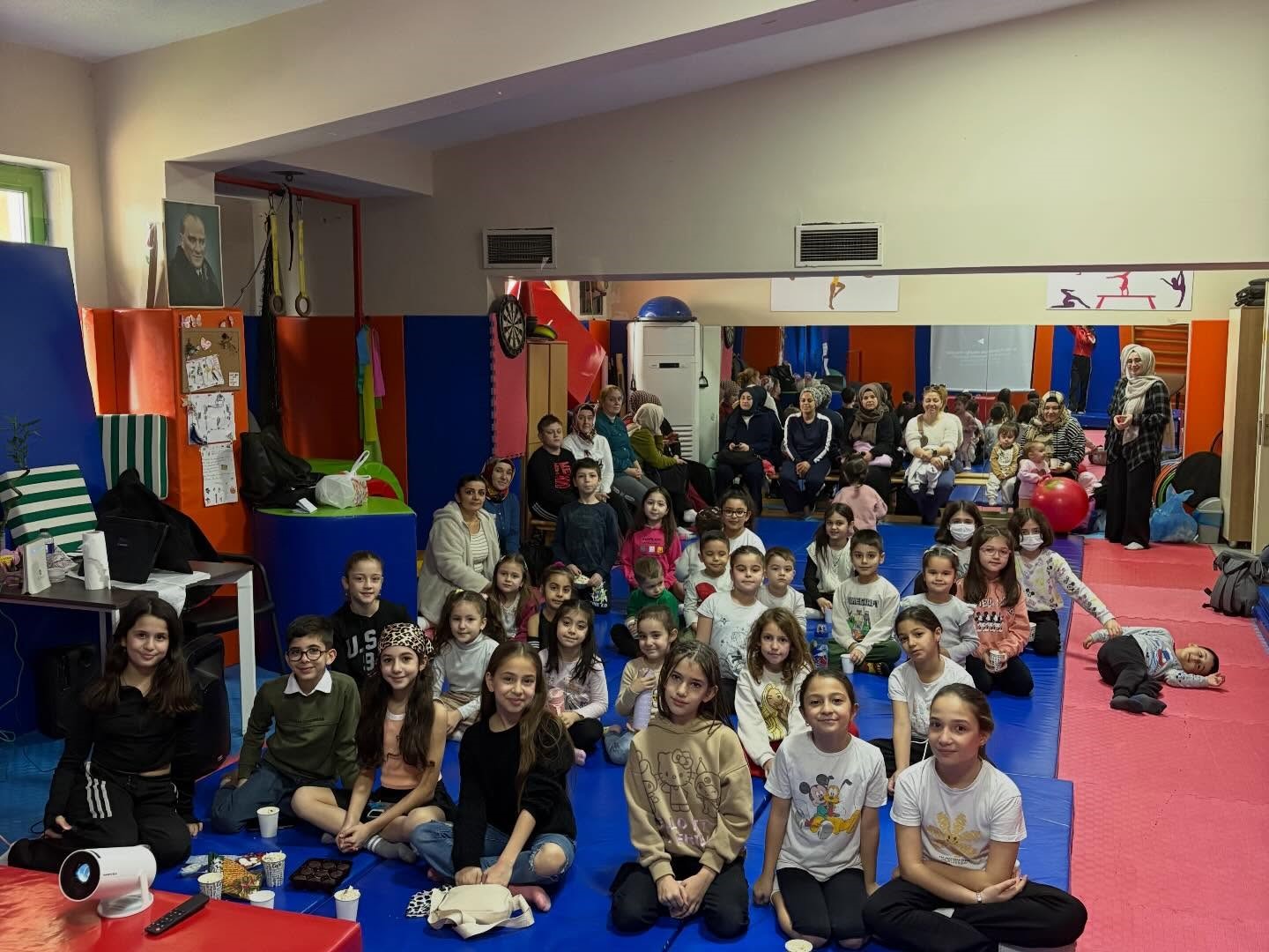 Burhaniye’de anne ve çocukları sporda buluştu
