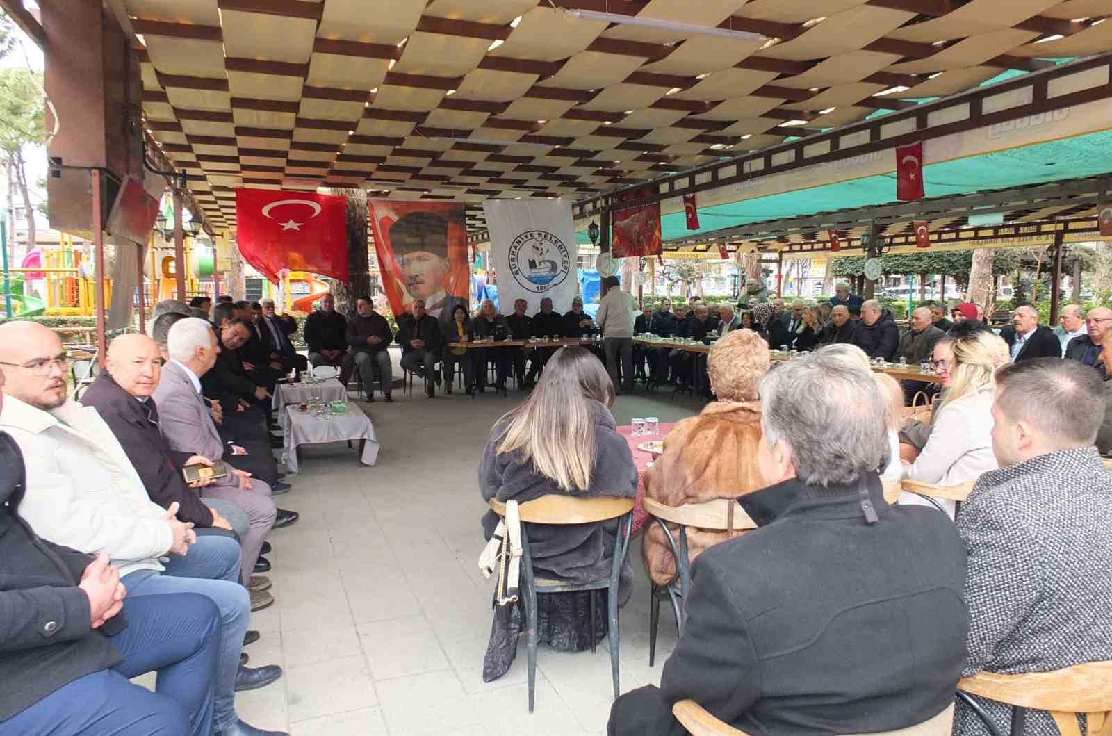 Burhaniye’de bayramlaşma töreni düzenlendi
