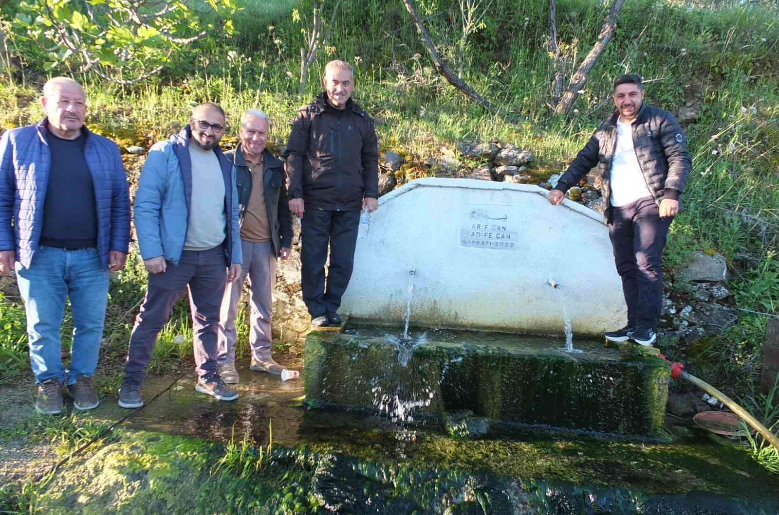 Burhaniye’de çeşmelerden fışkıran sular bereketli sezon umutlarını artırdı
