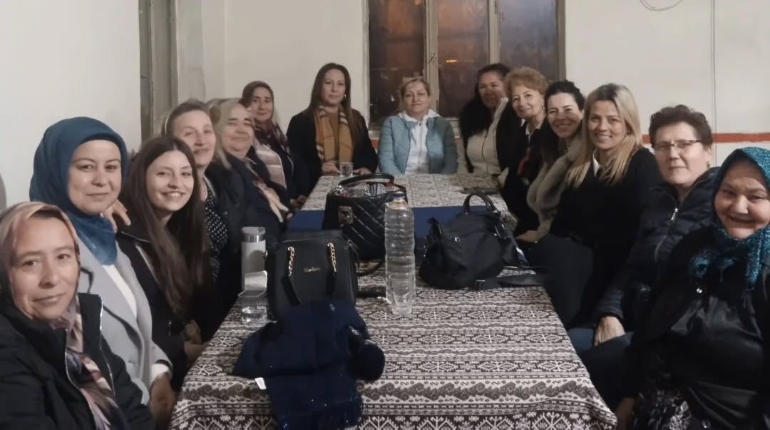 Burhaniye’de toplu iftar geleneği devam ediyor
