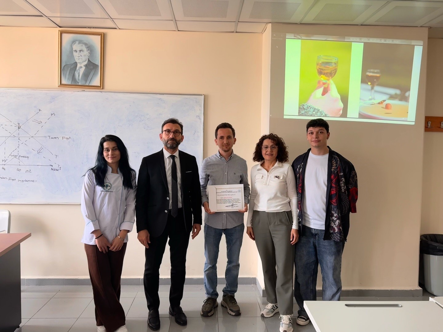 Burhaniye’de yemek fotoğrafçılığı eğitimi
