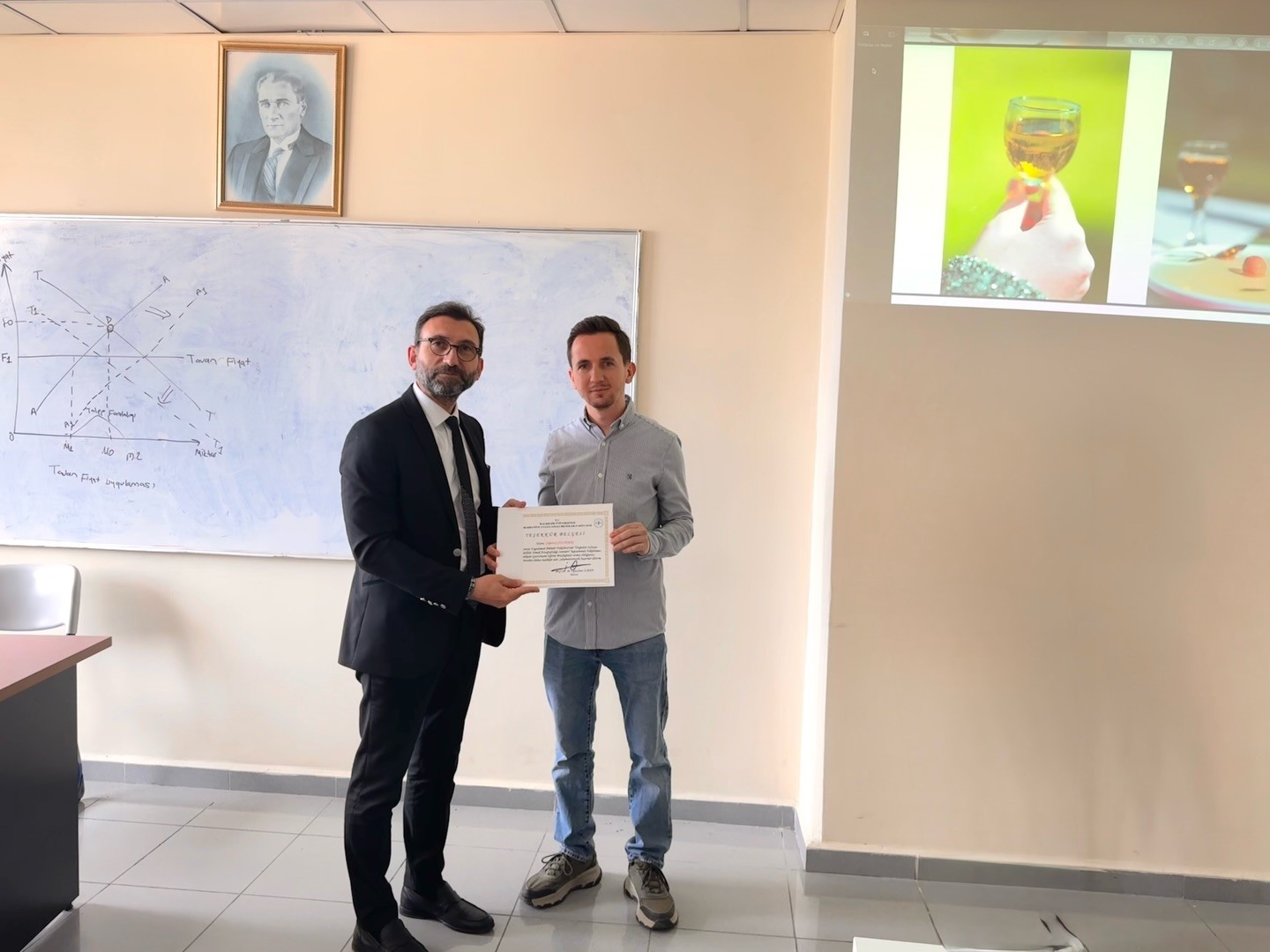 Burhaniye’de yemek fotoğrafçılığı eğitimi
