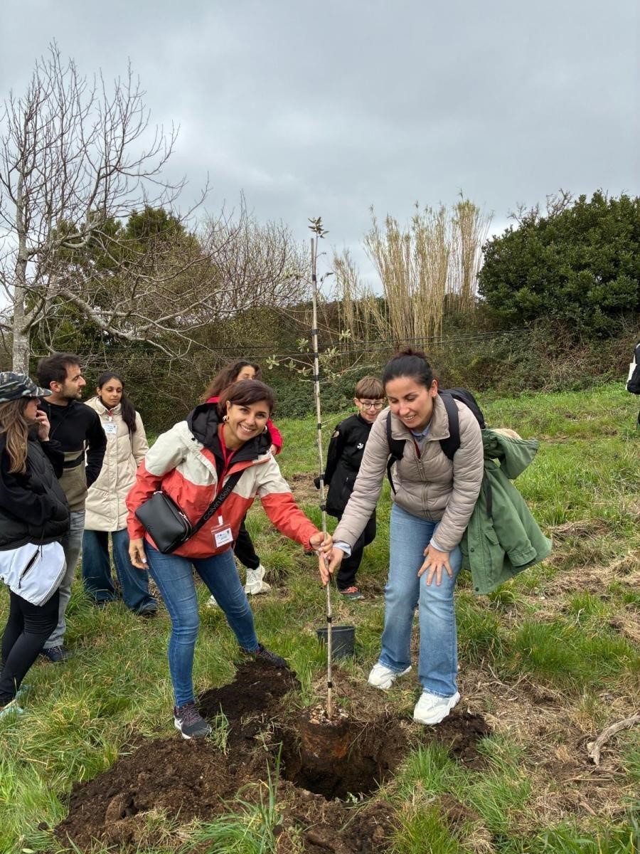 Burhaniyeli öğrenciler İspanya’da Türkiye’yi temsil etti
