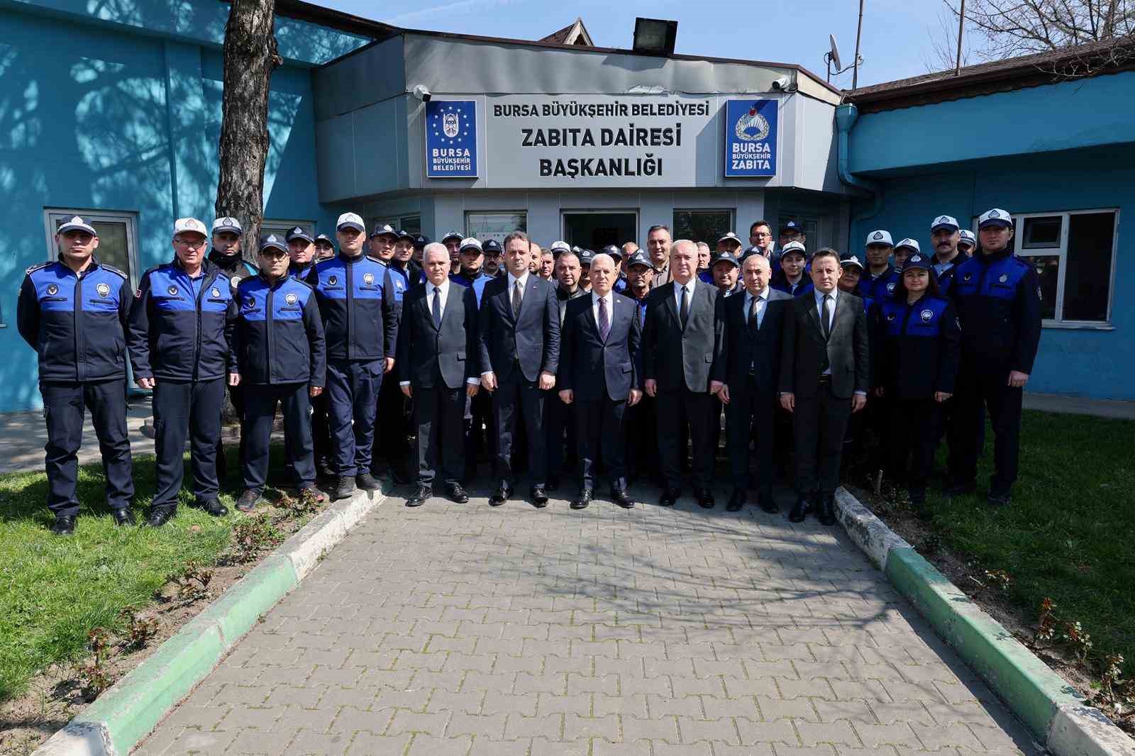 Bursa Büyükşehir Belediyesi, bayrama hazır
