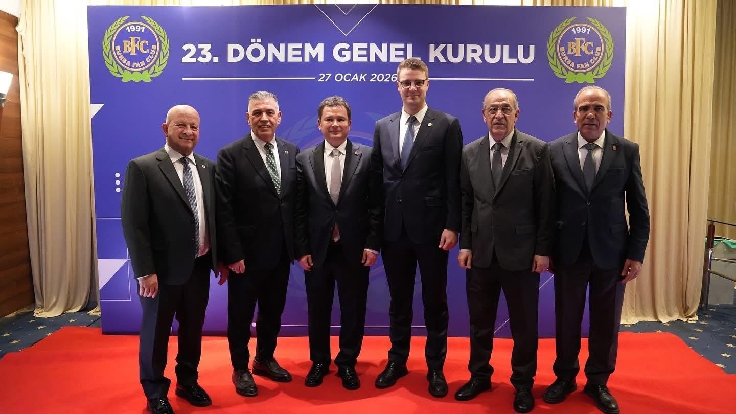Bursa Fan Clup’te bayrak değişimi
