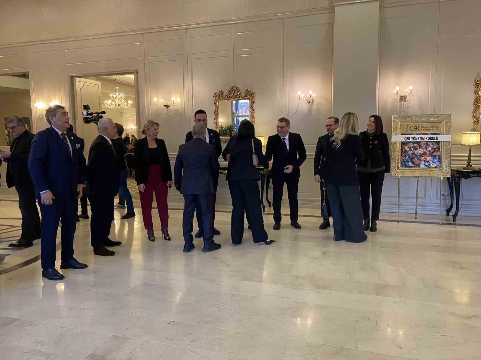 Bursa iş dünyası BUSİAD’ın geleneksel iftarında bir araya geldi
