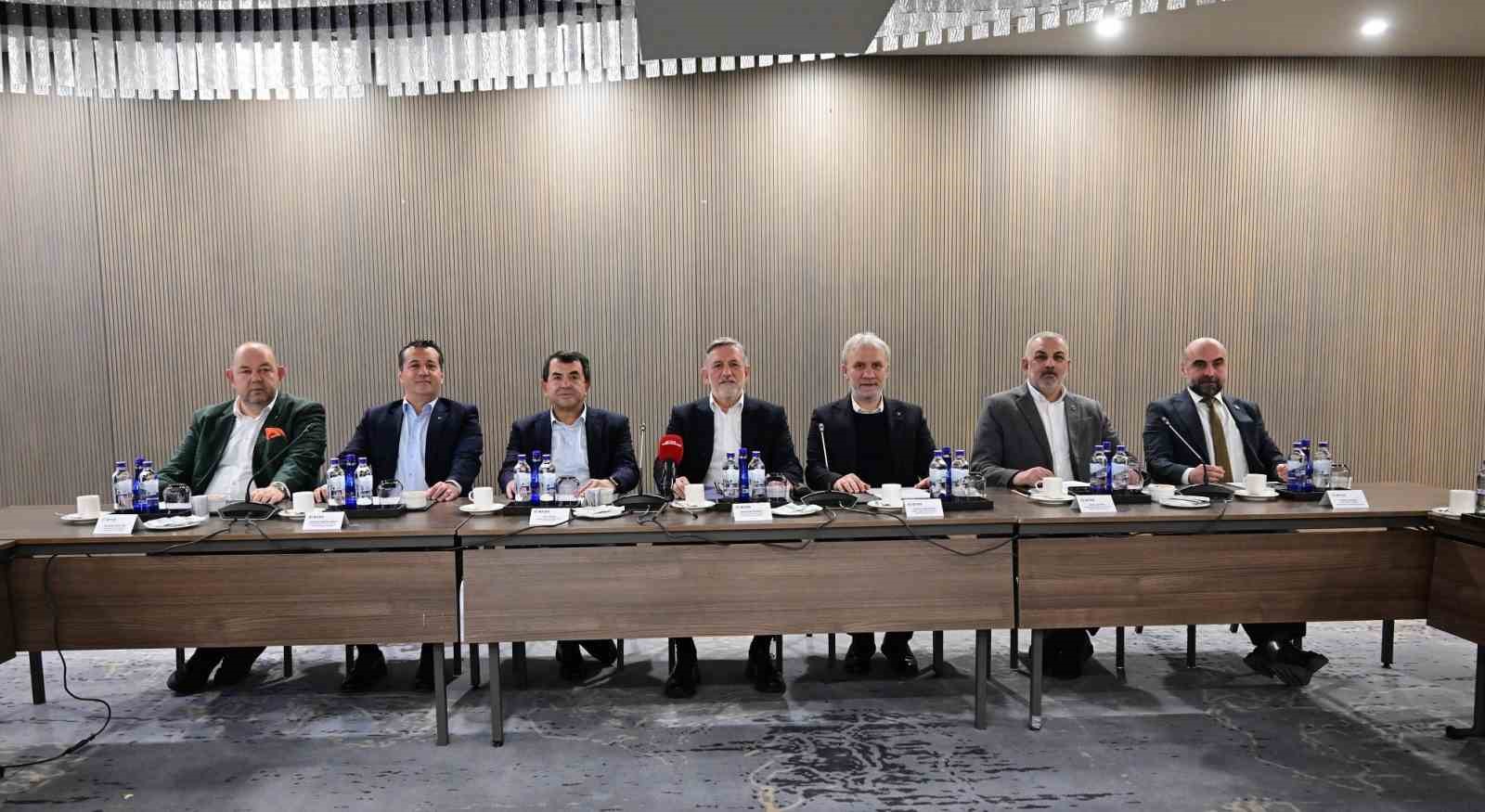 Bursa iş dünyası ‘Ortak akıl toplantısında bir araya geldi
