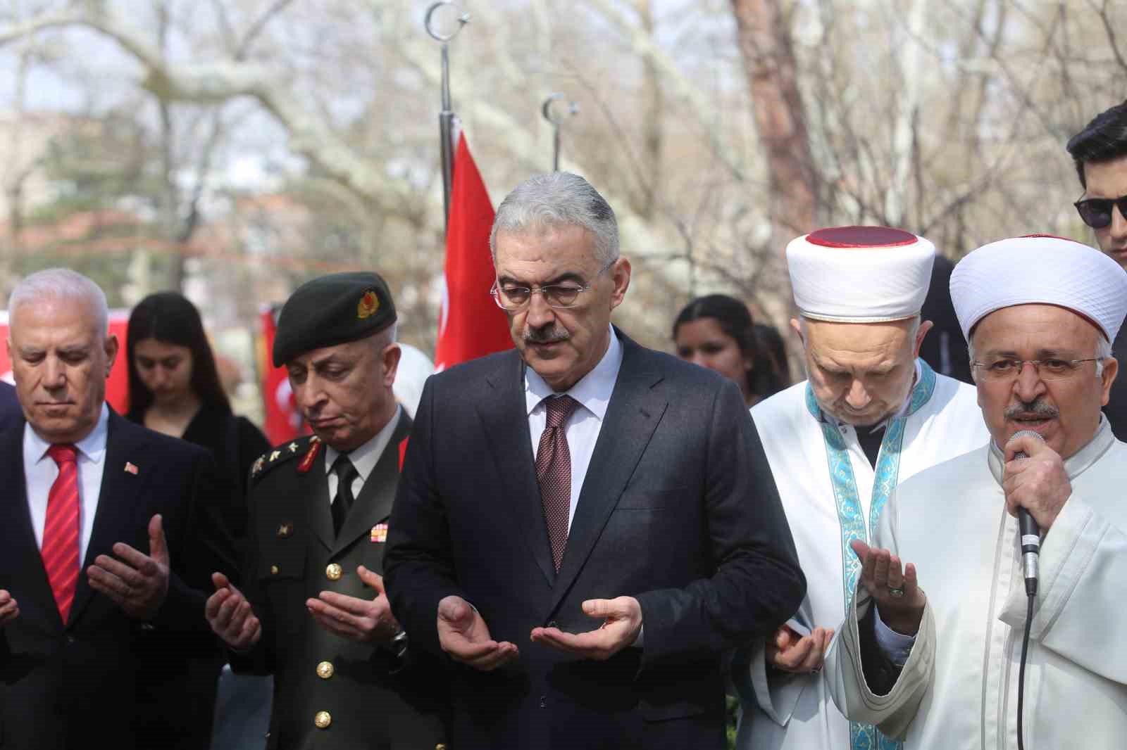 Bursa protokolünden Pınarbaşı Şehitliği’ne anlamlı ziyaret
