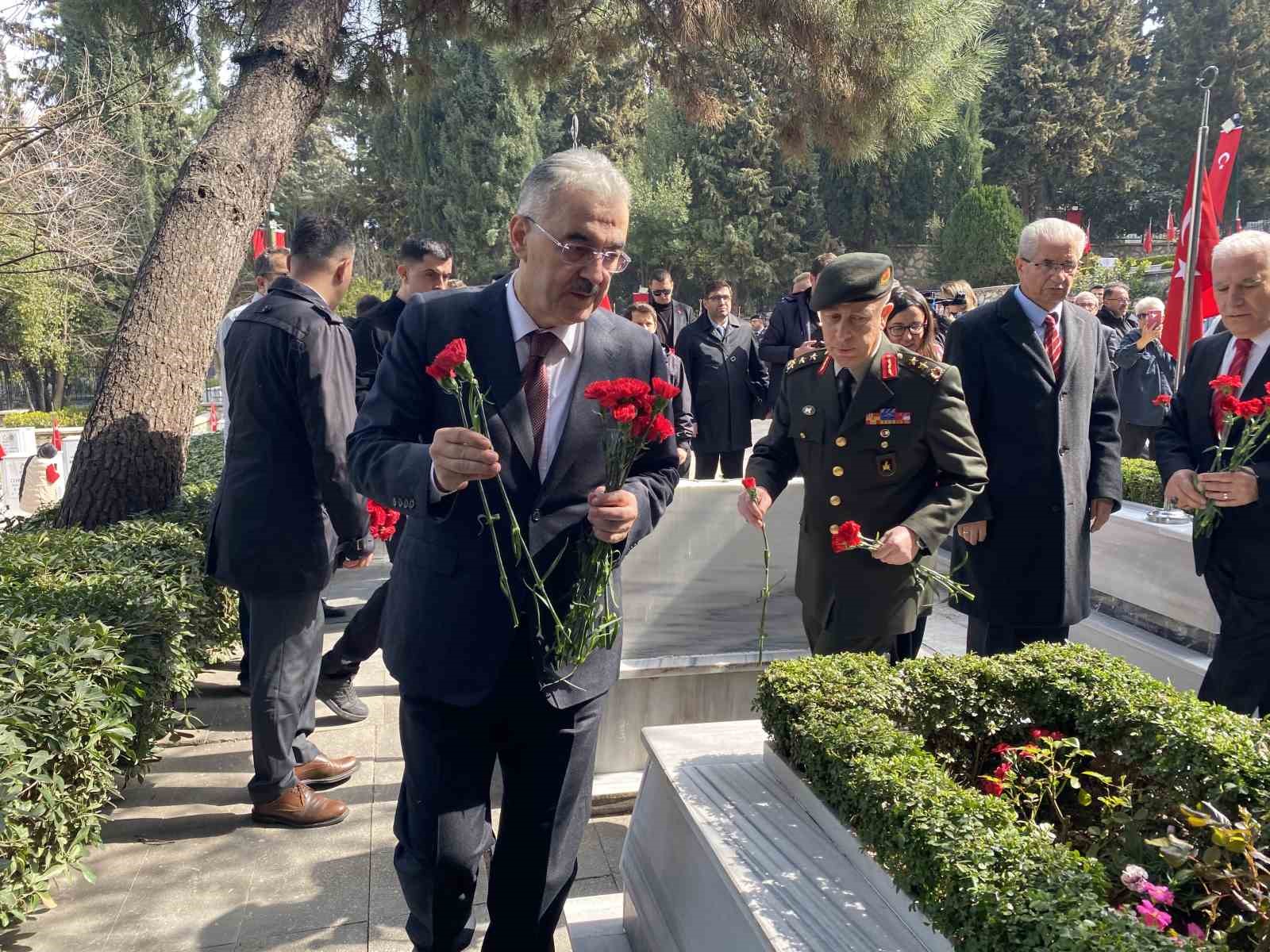 Bursa protokolünden Pınarbaşı Şehitliği’ne anlamlı ziyaret
