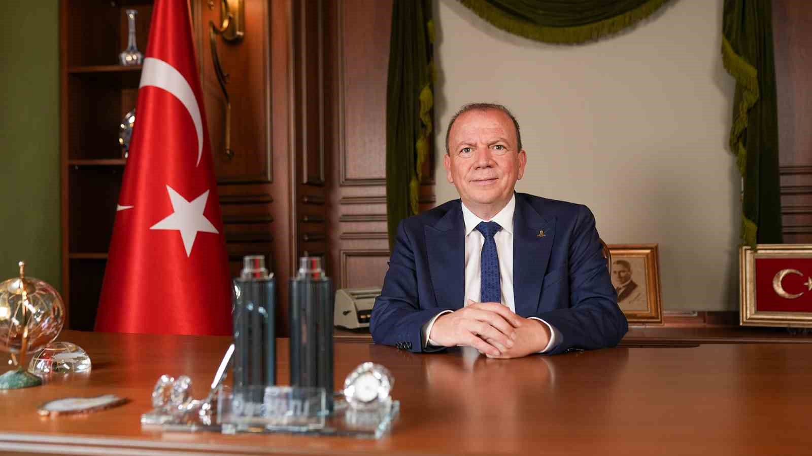 Bursa TB Başkanı Matlı, bakanlığın yeni etiket düzenlemesine destek verdi
Bursa TB Başkanı Matlı, bakanlığın yeni etiket düzenlemesine destek verdi