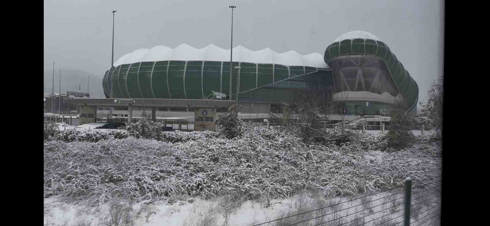 Bursa yeni yıla karla uyandı...Beyaz güzellik havadan böyle görüntülendi
