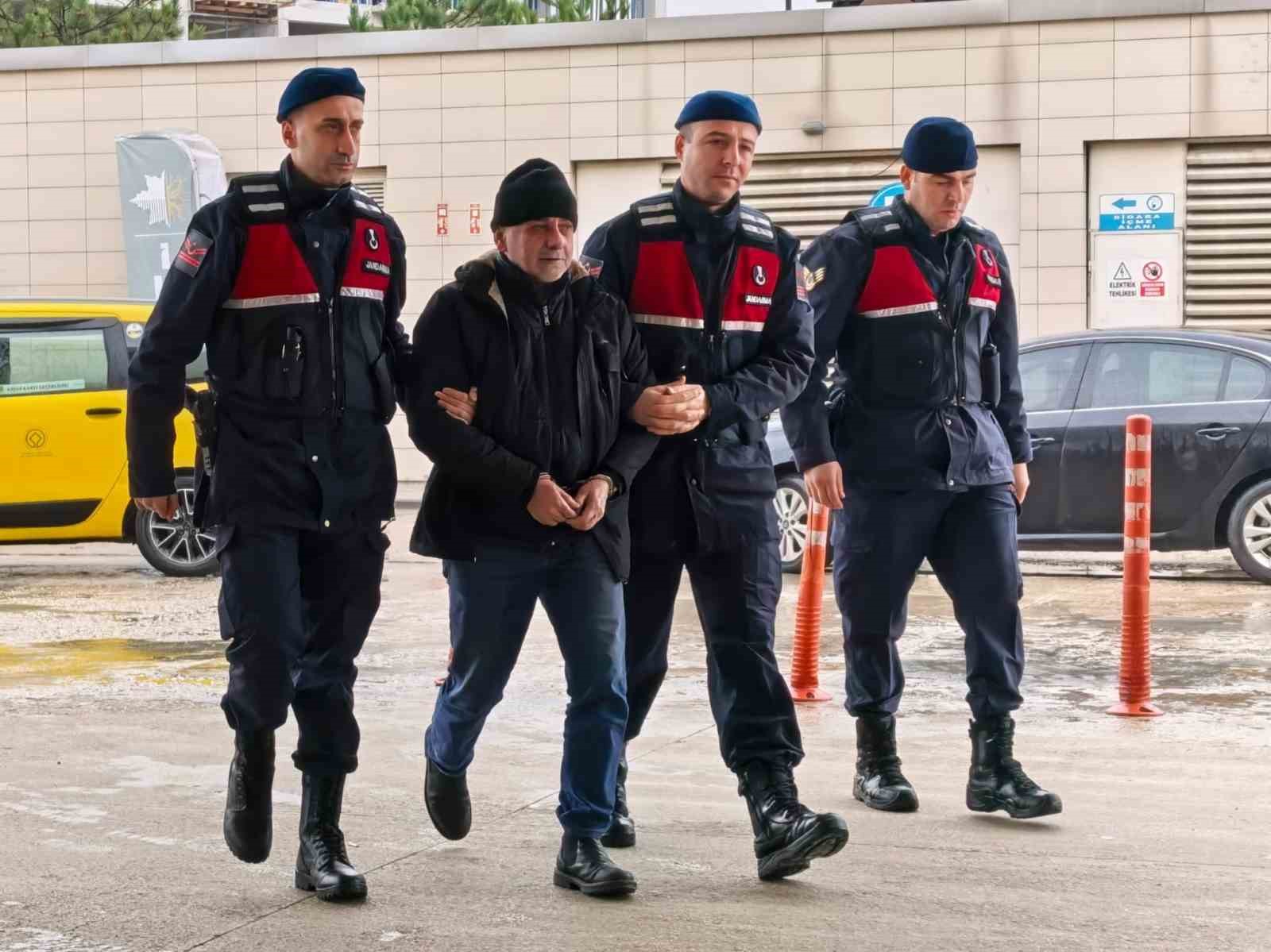 Bursa’da 13 yıl hapis cezasıyla aranan şüpheli yakalandı
