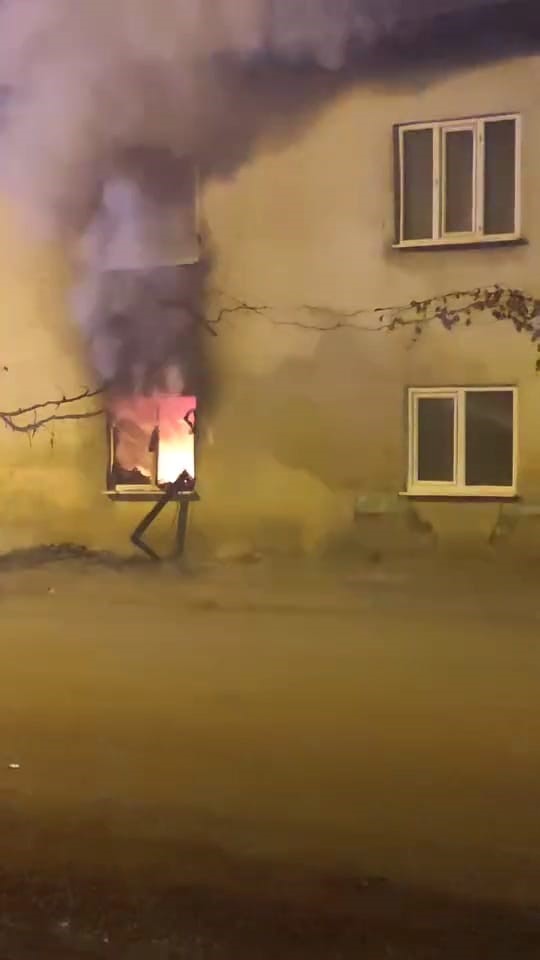 Bursa’da 2 katlı evde çıkan yangın korkuttu
