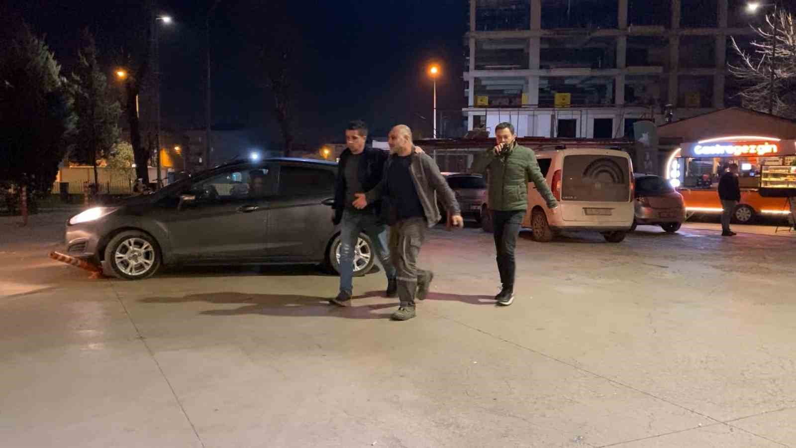 Bursa’da alacak-verecek kavgası kanlı bitti, enişte dehşet saçtı
