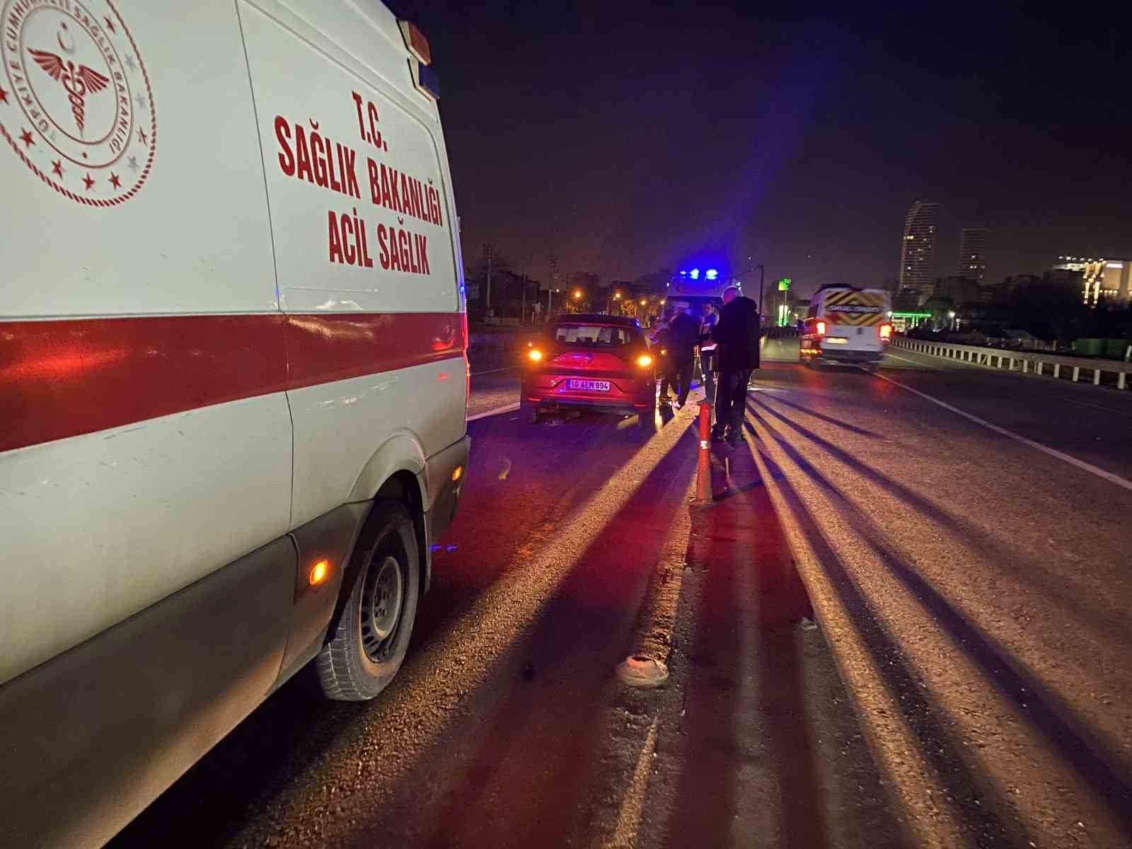 Bursa’da alkollü sürücü kazaya neden oldu: Karşı şeride geçen araçta 1 kişi ağır yaralandı
