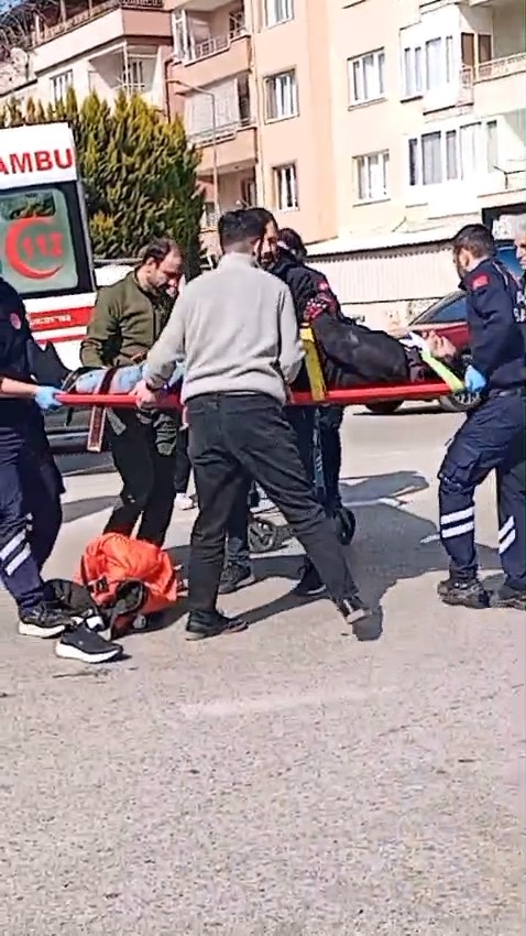 Bursa’da ani dönüş kazaya neden oldu: 1 kişi yaralandı
