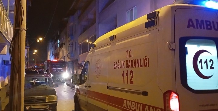 Bursa’da apartmanın çatı katında yangın
