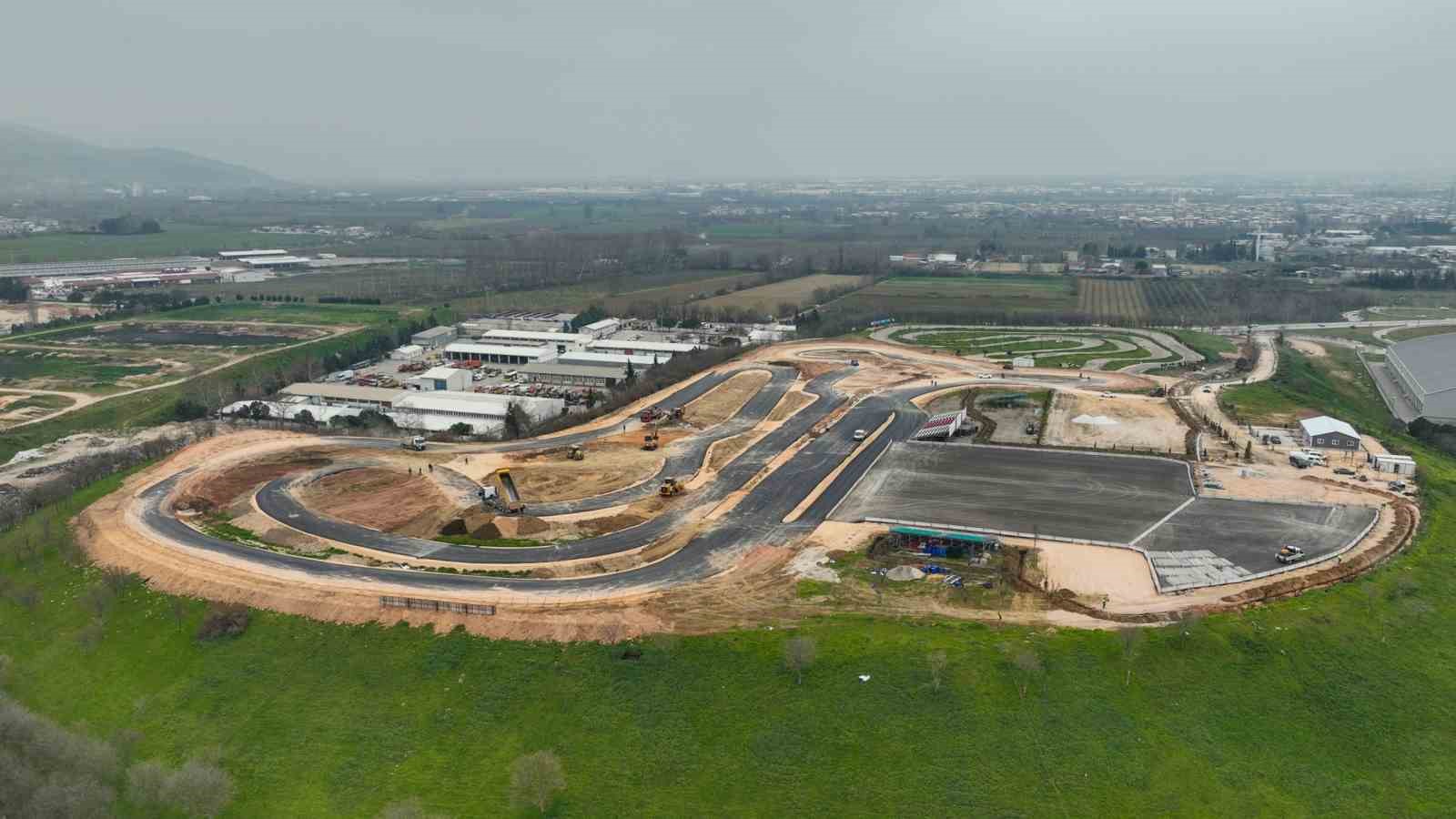 Bursa’da asfaltın tozunu atacaklar
Bursa’da asfaltın tozunu atacaklar