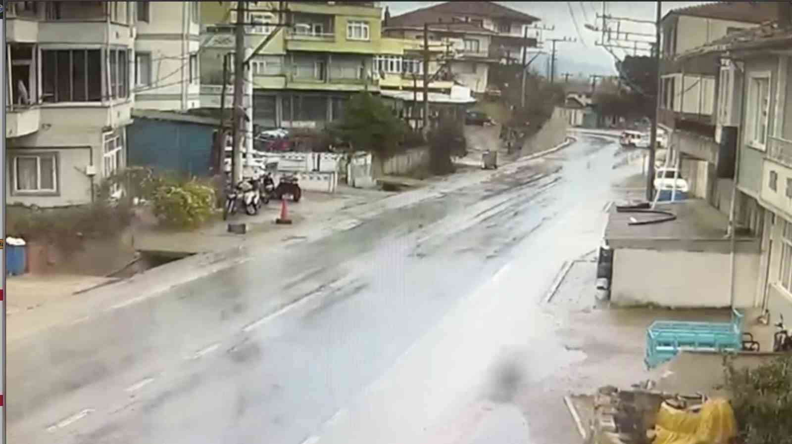 Bursa’da Bayram arifesinde feci kaza kamerada: 7 yaralı
