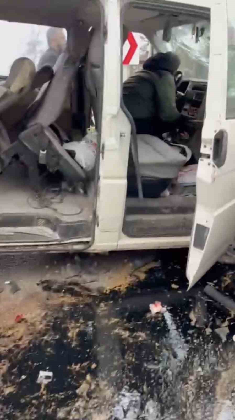 Bursa’da Bayram arifesinde feci kaza kamerada: 7 yaralı
