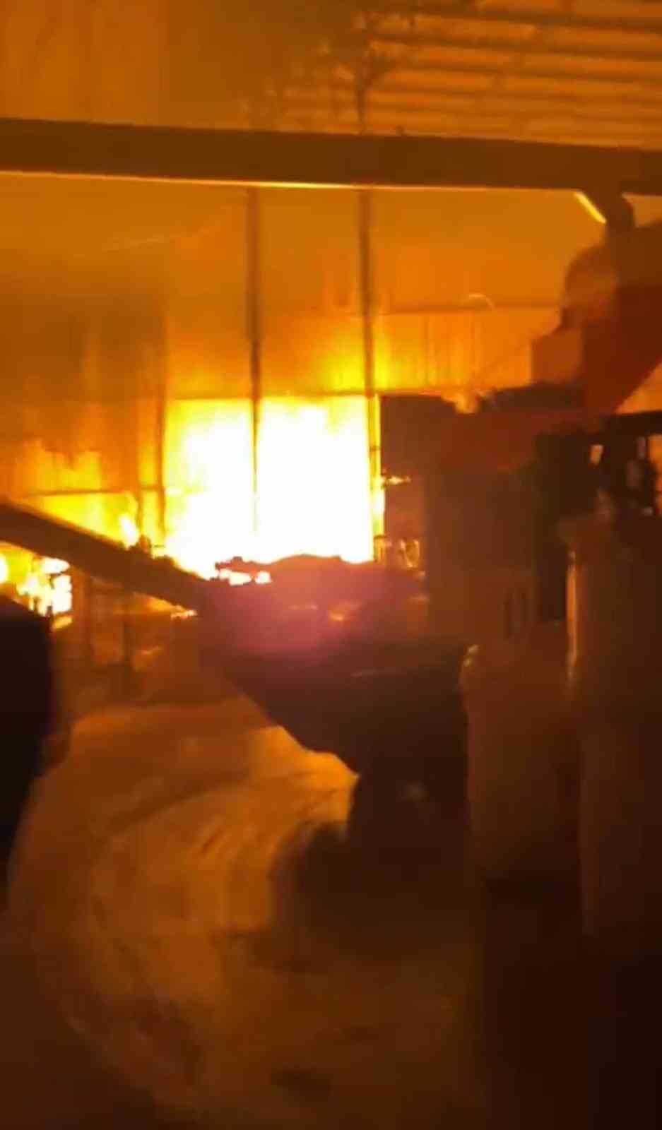 Bursa’da bir palet fabrikasında daha yangın
