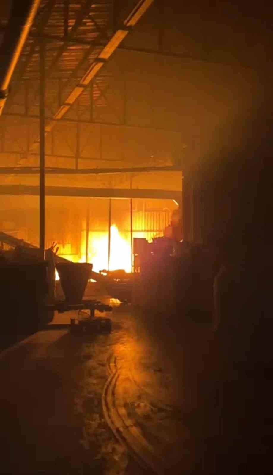 Bursa’da bir palet fabrikasında daha yangın
