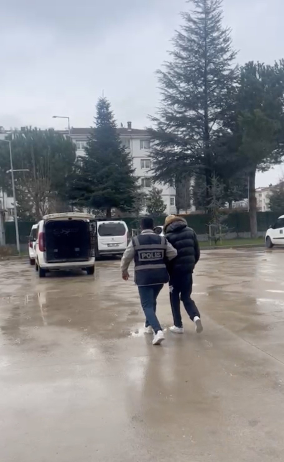 Bursa’da cami içerisinde çekilen tepki çeken video sonrası şüpheli tutuklandı
