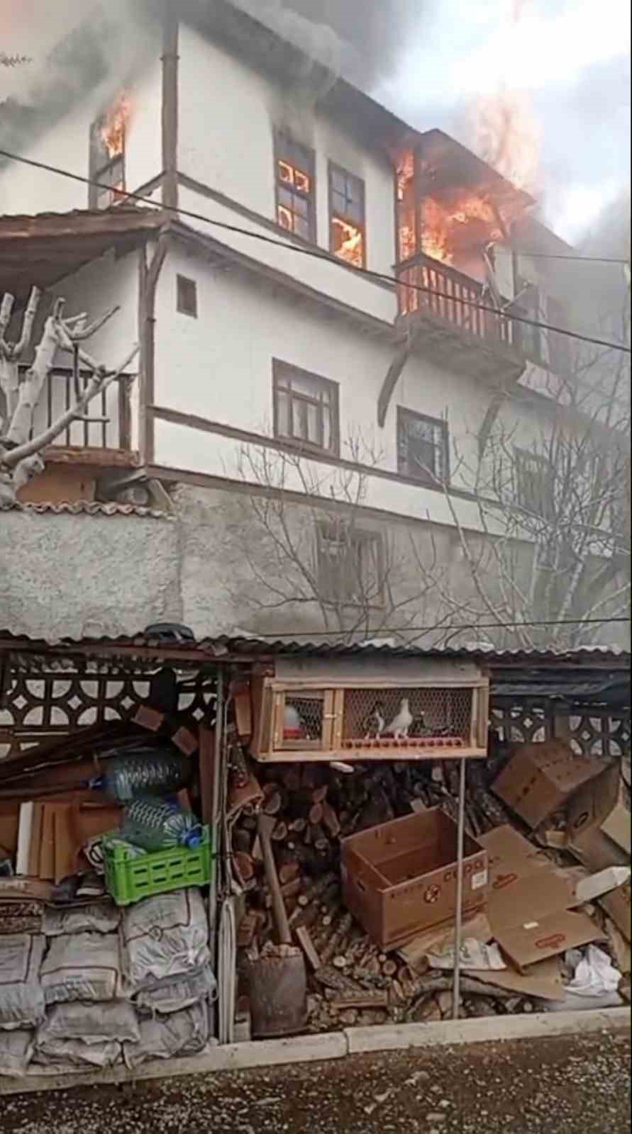 Bursa’da evde korkutan yangın
