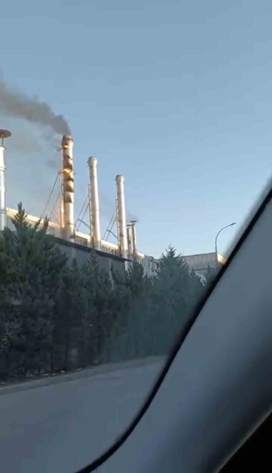 Bursa’da fabrika bacasında yangın çıktı
