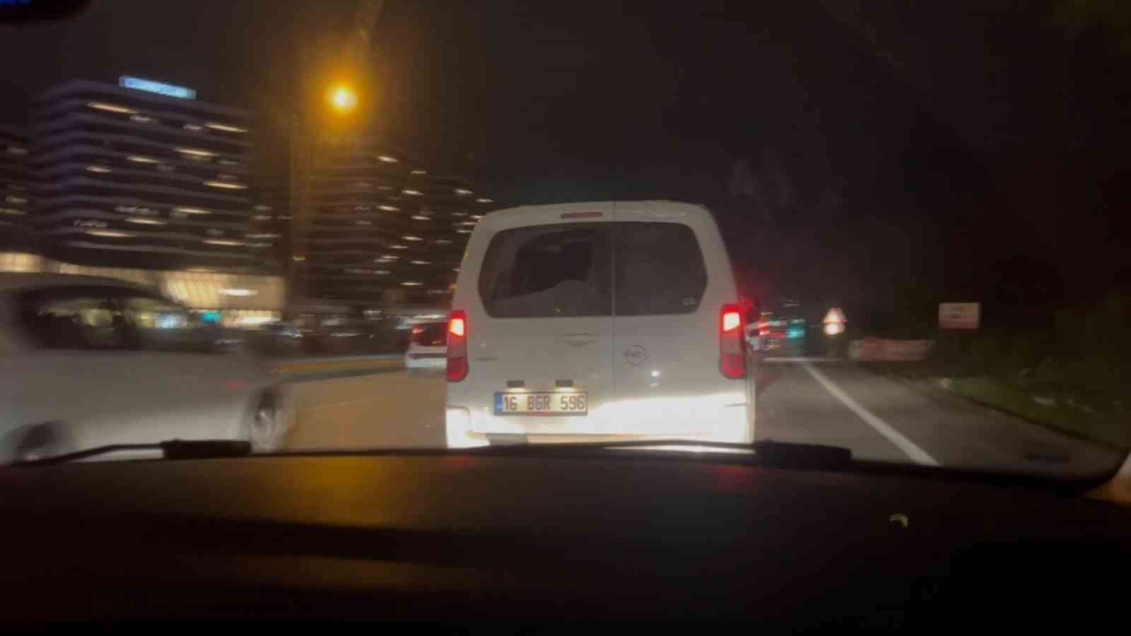 Bursa’da filmleri aratmayan hırsız-polis kovalamacası
