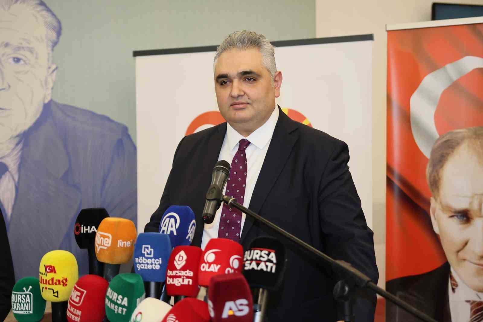 Bursa’da geleneksel sanatlara anlamlı katkı: "Zer-i Nâb" Tezhip Sergisi açıldı
