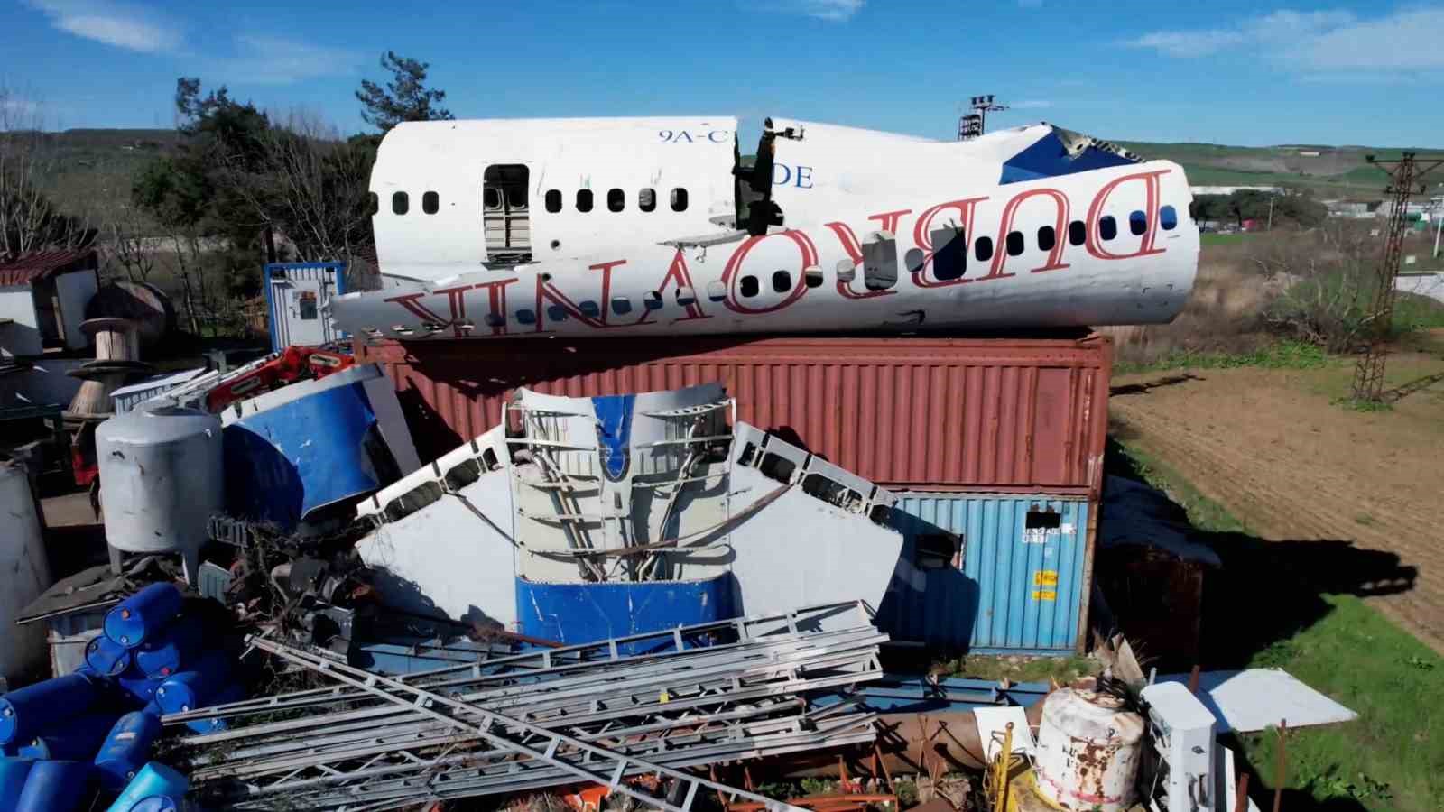 Bursa’da hurdacıdaki Boeing 747 uçak görenleri şaşkına çeviriyor
