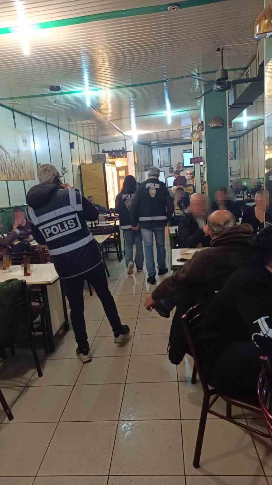 Bursa’da huzur uygulaması: Silah ve mühimmat ele geçirildi
