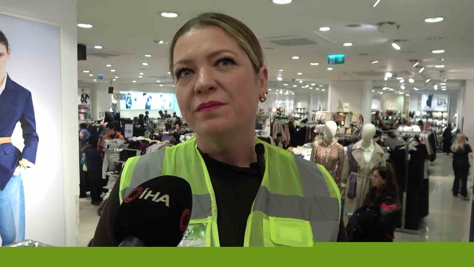 Bursa’da ihtiyaç sahibi 400 çocuğa bayram sevinci
